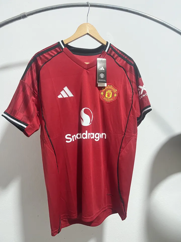 SALE Remera Manchester Utd 2026 (XL)